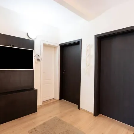 Bright & Modern Apartment In The Heart Of Sofia *